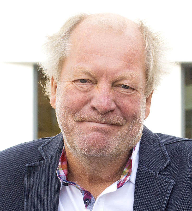 Jan-Erik W Persson